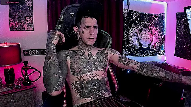 Snapshot of josh__ackerman chatting on December 28, 2:11 am josh ackerman online show from December 28, 2:11 am