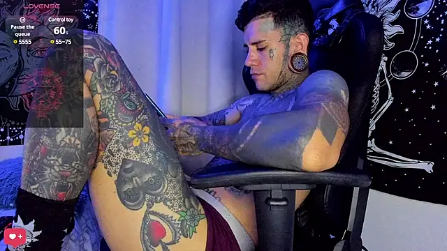 Snapshot of josh__ackerman chatting on January 26, 1:41 am josh ackerman online show from January 26, 1:41 am