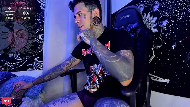 Snapshot of josh__ackerman chatting on January 30, 4:06 am josh ackerman online show from January 30, 4:06 am