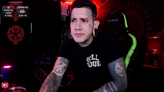 Snapshot of josh__ackerman chatting on September 18, 10:01 pm josh ackerman online show from September 18, 10:01 pm