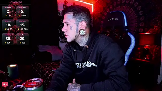 Snapshot of josh__ackerman chatting on September 22, 1:35 pm josh ackerman online show from September 22, 1:35 pm