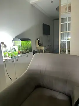 Snapshot of remirann_ chatting on February 26, 5:28 pm remirann online show from February 26, 5:28 pm