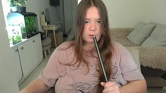 Snapshot of remirann_ chatting on March 14, 1:13 pm remirann online show from March 14, 1:13 pm