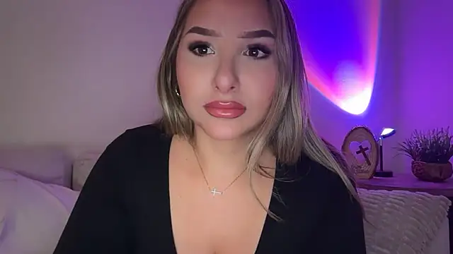 lustfulsmiles online show from April 30, 12:00 pm