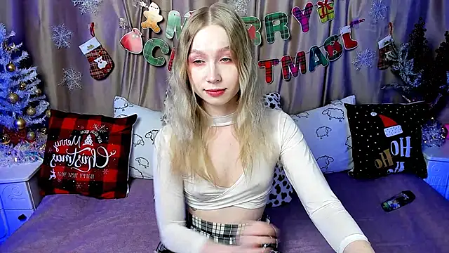 Snapshot of LilyStarlight chatting on December 22, 3:55 am LilyStarlight online show from December 22, 3:55 am