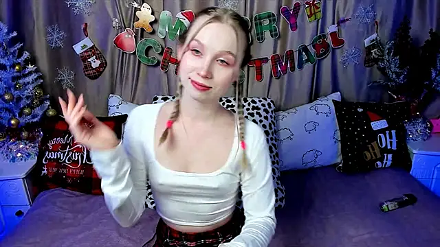 Snapshot of LilyStarlight chatting on December 24, 3:27 am LilyStarlight online show from December 24, 3:27 am