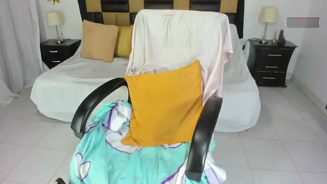 Snapshot of BarbieKano chatting on October 5, 12:09 am BarbieKano online show from October 5, 12:09 am