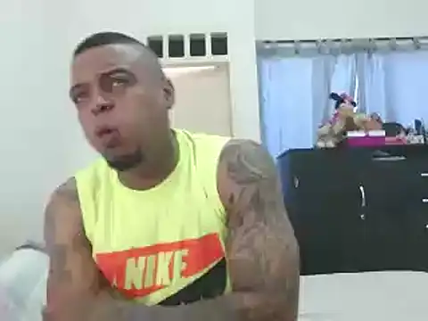 hot and naughty latin online show from December 12, 11:18 am