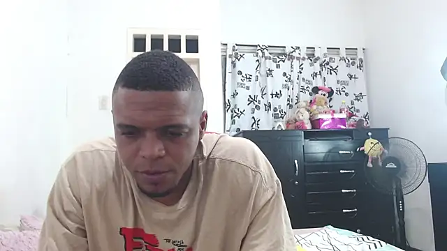 hot and naughty latin online show from March 6, 10:41 am