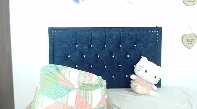 QueenSquirt  online show from February 20, 7:41 pm