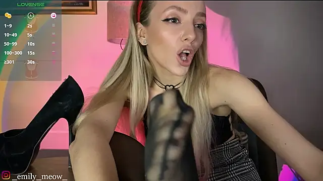  Emily Sweety  online show from December 28, 11:52 am