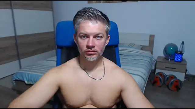 RobbyShawz online show from September 17, 6:15 am