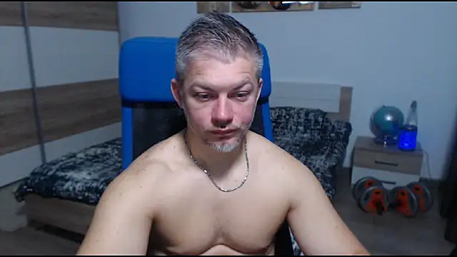 RobbyShawz online show from November 3, 5:20 am