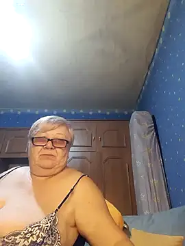 Snapshot of Lena_Gaby chatting on January 5, 2:27 am Lena Gaby online show from January 5, 2:27 am