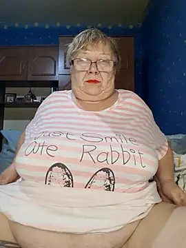 Snapshot of Lena_Gaby chatting on October 21, 3:18 am Lena Gaby online show from October 21, 3:18 am