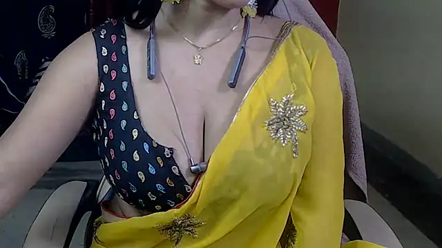 Snapshot of Naiaa-mylove chatting on January 20, 12:49 pm Naiaa-mylove online show from January 20, 12:49 pm