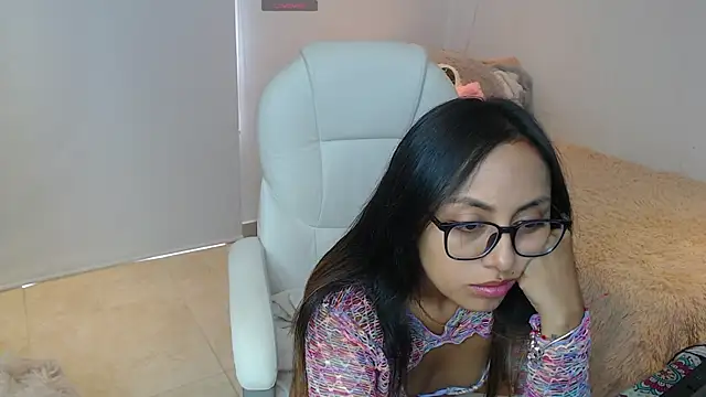 Gabi morales online show from December 12, 8:53 pm