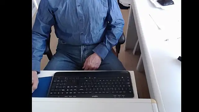 dutchpornking online show from March 18, 7:30 am