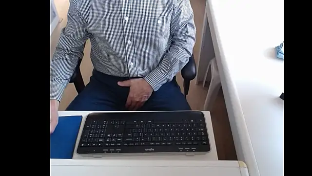 dutchpornking online show from March 19, 8:23 am