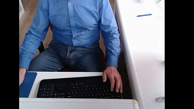 dutchpornking online show from September 27, 7:13 am