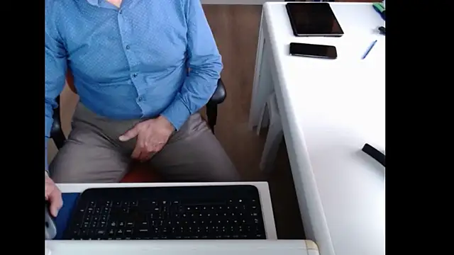 dutchpornking online show from November 26, 7:53 am