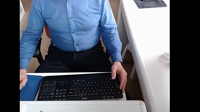 dutchpornking online show from March 21, 7:35 am