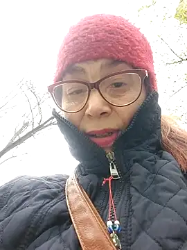 Chriss Tinaa online show from April 11, 7:56 am