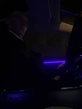 Snapshot of DUDURA@xh chatting on January 22, 4:55 am DUDURAxh online show from January 22, 4:55 am