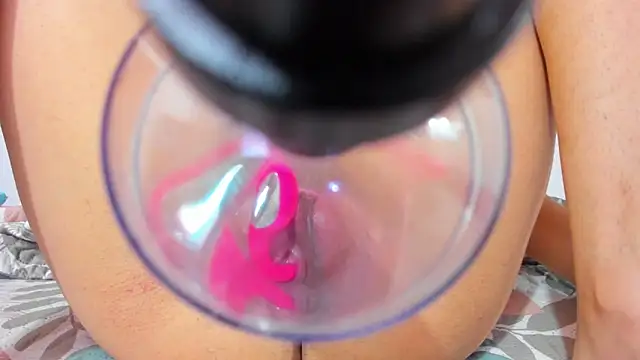 iamvicky 4 online show from February 19, 4:52 am