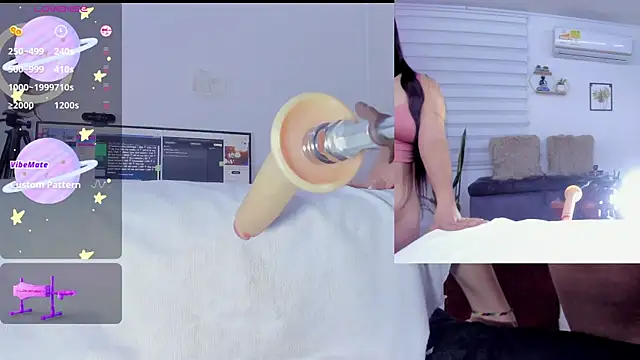 sofi velez online show from February 19, 1:29 am