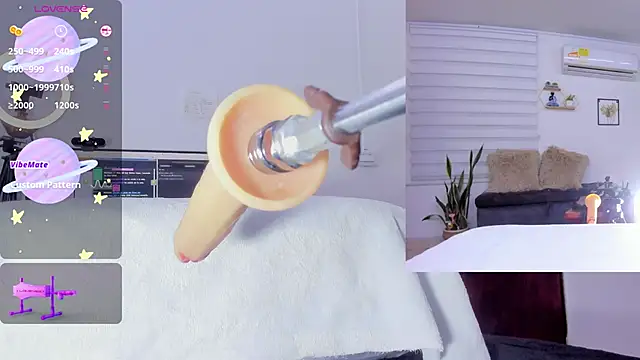 sofi velez online show from March 13, 1:21 am