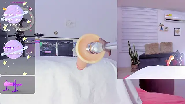 sofi velez online show from March 22, 1:32 am