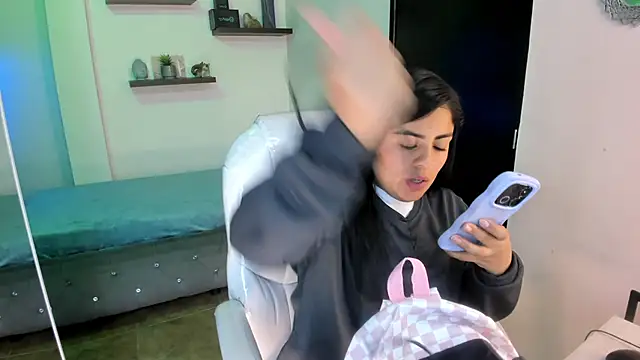 Catalinaa martinez online show from December 6, 8:51 pm