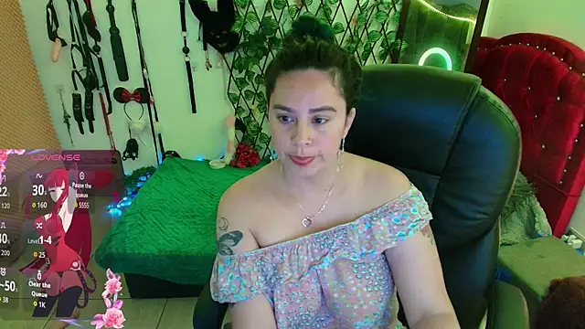 Snapshot of elektra_32 chatting on October 22, 8:58 am elektra 32 online show from October 22, 8:58 am