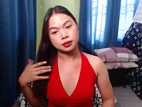 Snapshot of Kiana_Lee chatting on November 12, 6:58 am Kiana Lee online show from November 12, 6:58 am