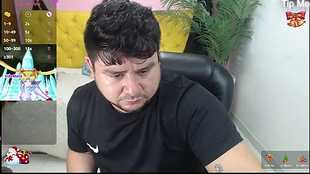 Snapshot of oso_dirty_ chatting on December 12, 5:26 pm oso dirty  online show from December 12, 5:26 pm