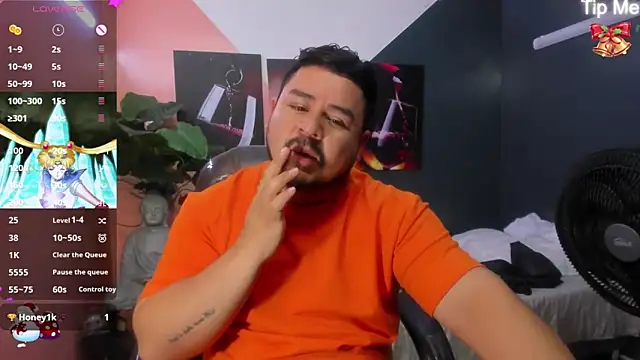 Snapshot of oso_dirty_ chatting on December 29, 5:33 pm oso dirty  online show from December 29, 5:33 pm