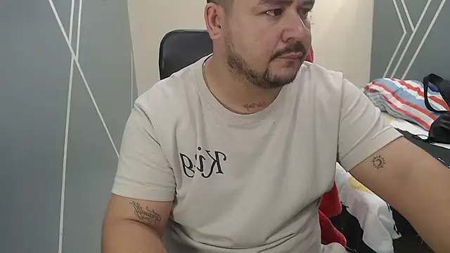 Snapshot of oso_dirty_ chatting on January 22, 5:28 pm oso dirty  online show from January 22, 5:28 pm