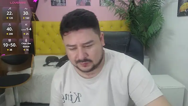 Snapshot of oso_dirty_ chatting on March 2, 5:36 pm oso dirty  online show from March 2, 5:36 pm