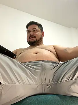 oso dirty  online show from November 15, 6:26 pm