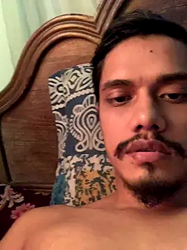 Black 8inch Jordi online show from December 3, 6:15 am