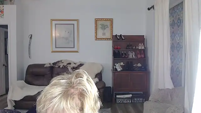 SindeeDix online show from November 8, 2:28 pm