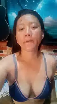 Snapshot of Urchanel chatting on March 16, 1:49 am Urchanel online show from March 16, 1:49 am