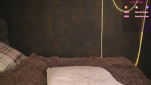 Snapshot of LinoAdaro chatting on November 21, 4:44 am LinoAdaro online show from November 21, 4:44 am