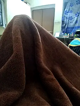 Snapshot of Ronykhatri chatting on November 28, 6:21 pm Ronykhatri online show from November 28, 6:21 pm