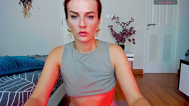 BritneyHall online show from February 14, 7:07 am