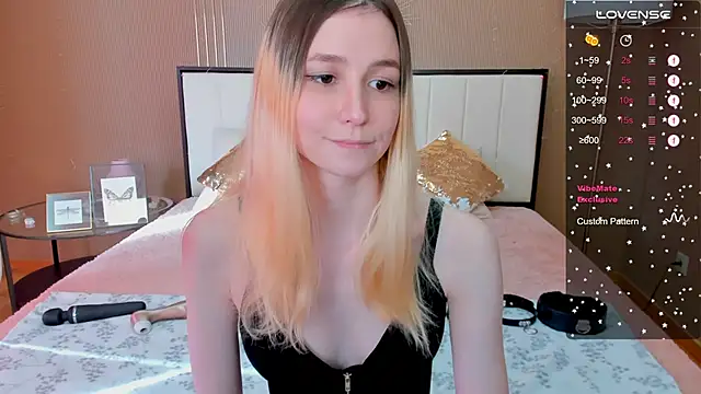 Snapshot of fleximona chatting on March 9, 8:40 am fleximona online show from March 9, 8:40 am