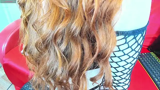 Snapshot of softlysoftlyasbeauty chatting on January 23, 4:15 pm softlysoftlyasbeauty online show from January 23, 4:15 pm