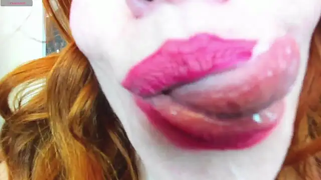 Snapshot of softlysoftlyasbeauty chatting on February 26, 2:25 pm softlysoftlyasbeauty online show from February 26, 2:25 pm