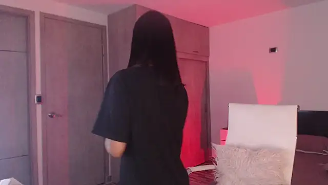 Brown skin11 online show from February 12, 8:07 pm